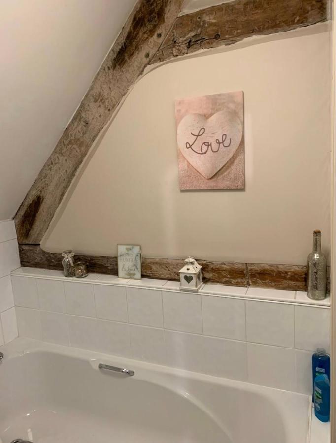 Studio Double. Own Bathroom, Shared Kitchen Bewdley Extérieur photo