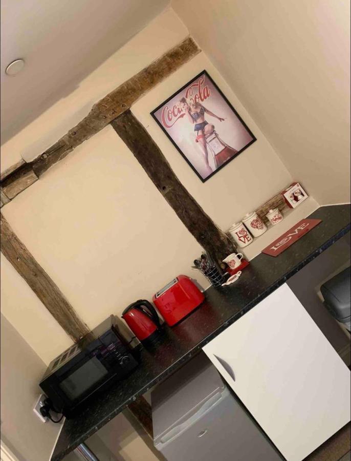 Studio Double. Own Bathroom, Shared Kitchen Bewdley Extérieur photo